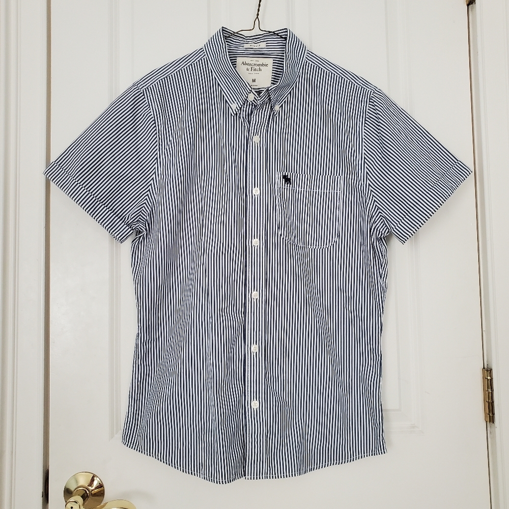 Abercrombie & Fitch Short Sleeve Striped Shirt M